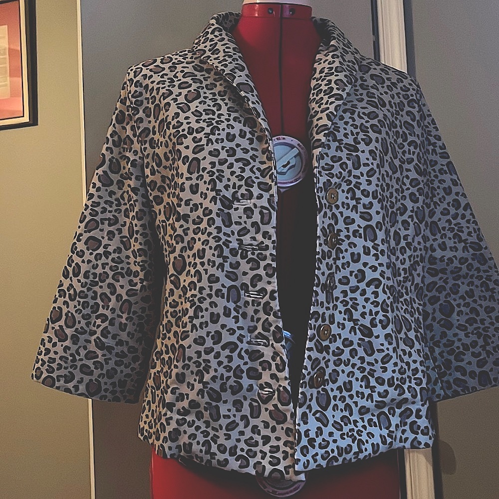 Gretchen Scott shawl collar leopard print jacket size medium